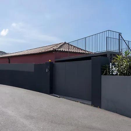 Feriehus Lazareto Sea View By An Island Funchal (Madeira)